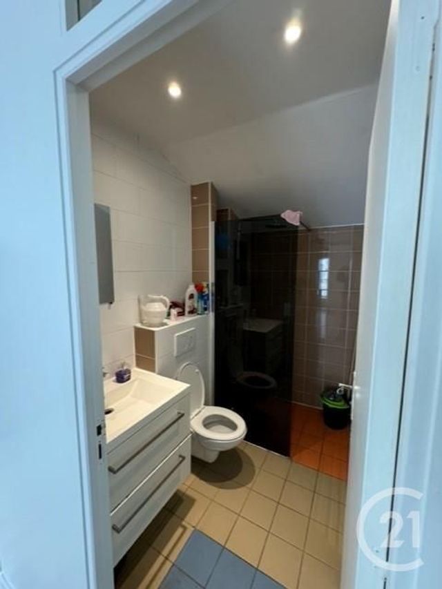 Appartement F3 à vendre - 3 pièces - 61.9 m2 - AUBERVILLIERS - 93 - ILE-DE-FRANCE - Century 21 Les Abbesses