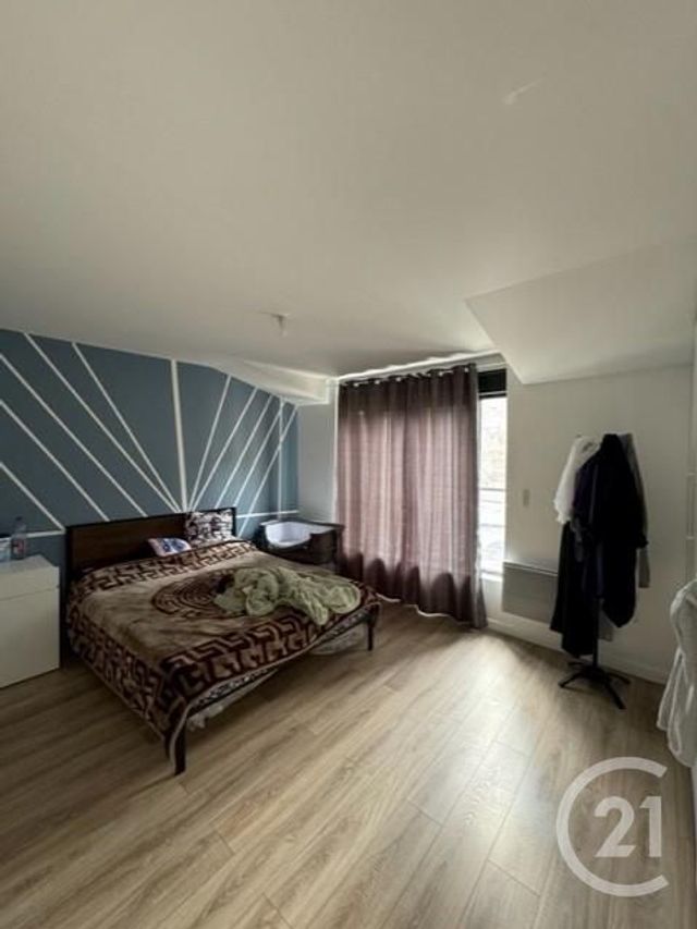 Appartement F3 à vendre - 3 pièces - 61.9 m2 - AUBERVILLIERS - 93 - ILE-DE-FRANCE - Century 21 Les Abbesses