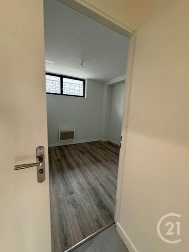 Appartement F4 à vendre - 4 pièces - 74.0 m2 - AUBERVILLIERS - 93 - ILE-DE-FRANCE - Century 21 Les Abbesses