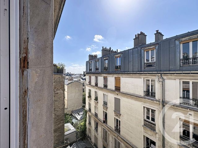 Appartement F2 à vendre - 2 pièces - 25.0 m2 - PARIS - 75018 - ILE-DE-FRANCE - Century 21 Les Abbesses