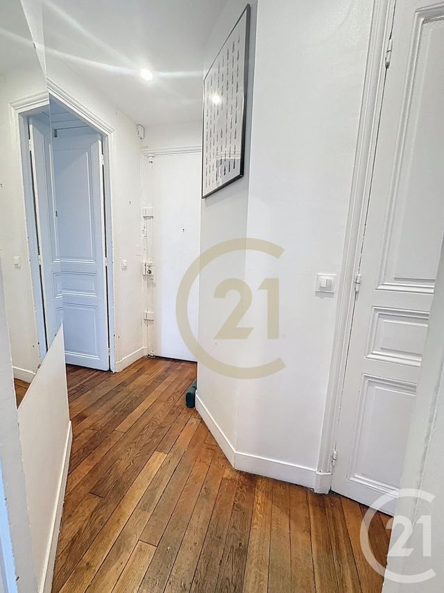 Appartement F2 à vendre - 2 pièces - 50.0 m2 - PARIS - 75017 - ILE-DE-FRANCE - Century 21 Les Abbesses