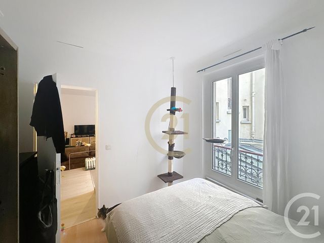 Appartement F2 à vendre - 2 pièces - 34.13 m2 - PARIS - 75018 - ILE-DE-FRANCE - Century 21 Les Abbesses
