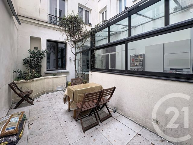 Appartement Loft à vendre - 6 pièces - 155.0 m2 - PARIS - 75018 - ILE-DE-FRANCE - Century 21 Les Abbesses