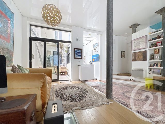 Appartement Loft à vendre - 6 pièces - 155.0 m2 - PARIS - 75018 - ILE-DE-FRANCE - Century 21 Les Abbesses