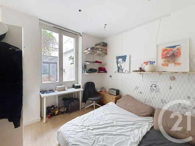 Appartement Loft à vendre - 6 pièces - 155.0 m2 - PARIS - 75018 - ILE-DE-FRANCE - Century 21 Les Abbesses