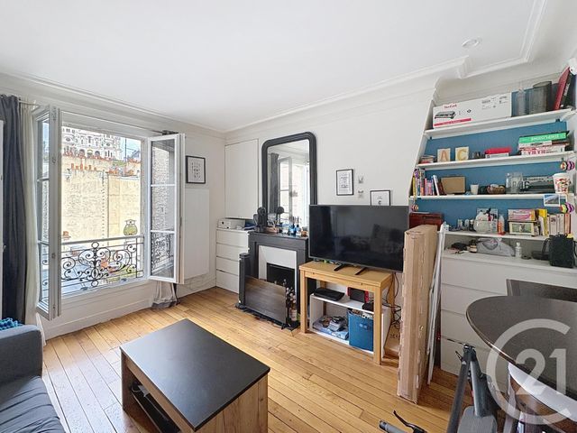 Appartement F2 à vendre - 2 pièces - 30.0 m2 - PARIS - 75018 - ILE-DE-FRANCE - Century 21 Les Abbesses