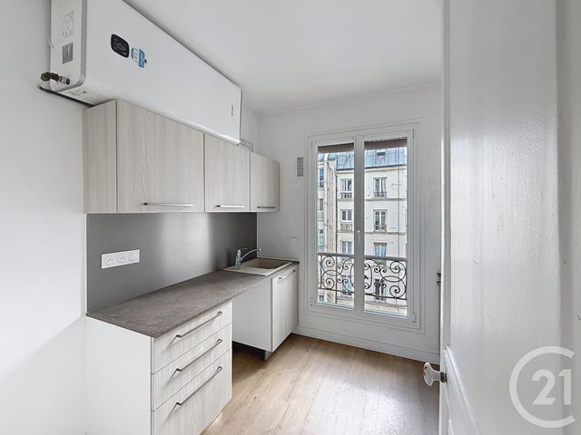 Appartement F2 à vendre - 2 pièces - 42.0 m2 - PARIS - 75018 - ILE-DE-FRANCE - Century 21 Les Abbesses