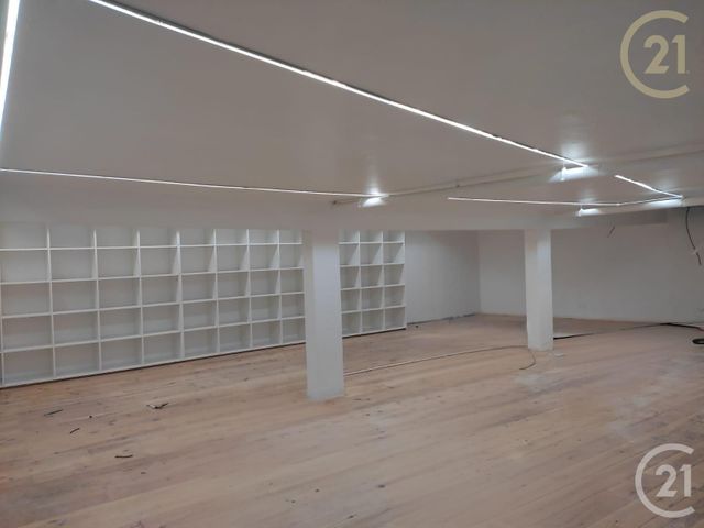 divers à vendre - 132.0 m2 - PARIS - 75018 - ILE-DE-FRANCE - Century 21 Les Abbesses