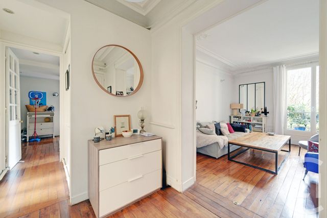 Appartement F4 à vendre - 4 pièces - 102.0 m2 - PARIS - 75018 - ILE-DE-FRANCE - Century 21 Les Abbesses