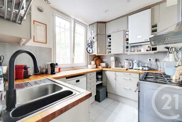 Appartement F4 à vendre - 4 pièces - 102.0 m2 - PARIS - 75018 - ILE-DE-FRANCE - Century 21 Les Abbesses