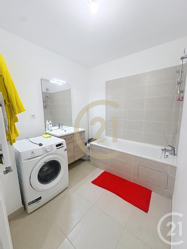 Appartement F3 à vendre - 3 pièces - 58.78 m2 - MONTREUIL - 93 - ILE-DE-FRANCE - Century 21 Les Abbesses