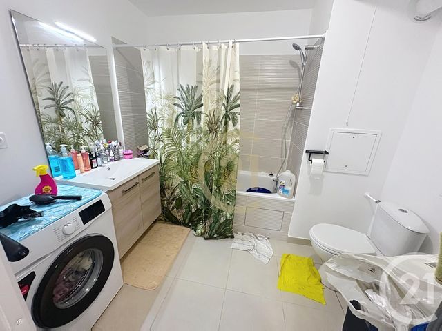 Appartement F2 à vendre - 2 pièces - 41.75 m2 - MONTREUIL - 93 - ILE-DE-FRANCE - Century 21 Les Abbesses