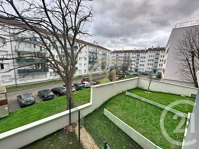 Appartement F2 à vendre - 2 pièces - 41.75 m2 - MONTREUIL - 93 - ILE-DE-FRANCE - Century 21 Les Abbesses