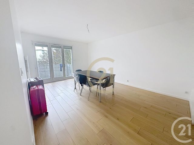 Appartement F4 à vendre - 4 pièces - 76.91 m2 - DUGNY - 93 - ILE-DE-FRANCE - Century 21 Les Abbesses