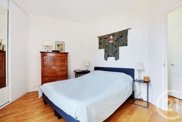 Appartement F4 à vendre - 4 pièces - 76.0 m2 - PARIS - 75018 - ILE-DE-FRANCE - Century 21 Les Abbesses