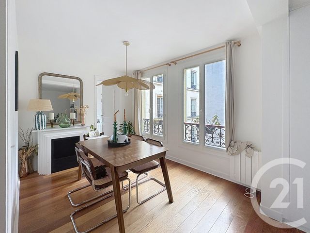 Appartement F4 à vendre - 4 pièces - 62.0 m2 - PARIS - 75018 - ILE-DE-FRANCE - Century 21 Les Abbesses