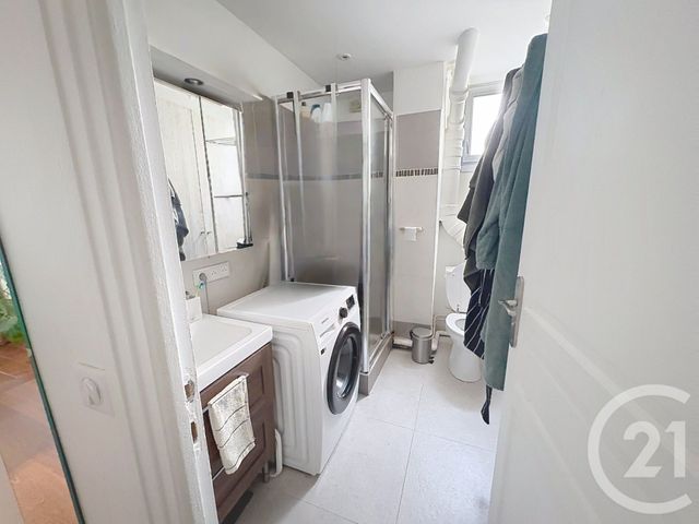 Appartement F4 à vendre - 4 pièces - 62.0 m2 - PARIS - 75018 - ILE-DE-FRANCE - Century 21 Les Abbesses