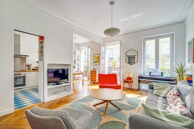 Appartement à vendre - 4 pièces - 77.0 m2 - PARIS - 75018 - ILE-DE-FRANCE - Century 21 Les Abbesses