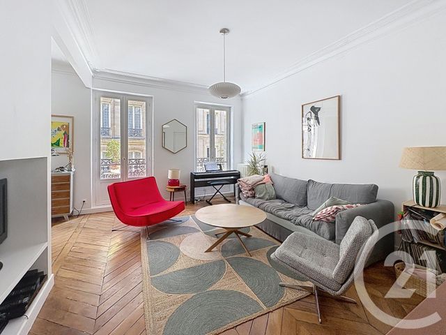 Appartement à vendre - 4 pièces - 77.0 m2 - PARIS - 75018 - ILE-DE-FRANCE - Century 21 Les Abbesses