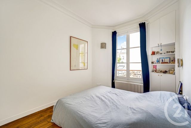 Appartement à vendre - 4 pièces - 77.0 m2 - PARIS - 75018 - ILE-DE-FRANCE - Century 21 Les Abbesses