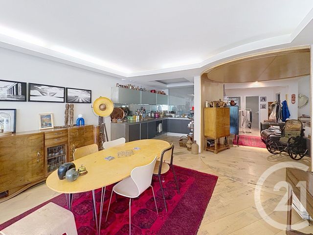 Appartement F4 à vendre - 4 pièces - 126.0 m2 - PARIS - 75018 - ILE-DE-FRANCE - Century 21 Les Abbesses