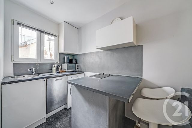 Appartement F2 à vendre - 2 pièces - 26.0 m2 - PARIS - 75018 - ILE-DE-FRANCE - Century 21 Les Abbesses