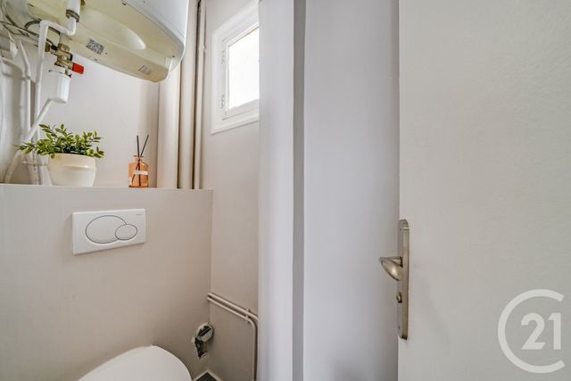 Appartement F2 à vendre - 2 pièces - 26.0 m2 - PARIS - 75018 - ILE-DE-FRANCE - Century 21 Les Abbesses