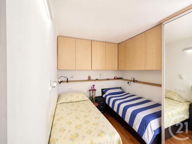 Appartement F2 à vendre - 2 pièces - 35.0 m2 - PARIS - 75018 - ILE-DE-FRANCE - Century 21 Les Abbesses