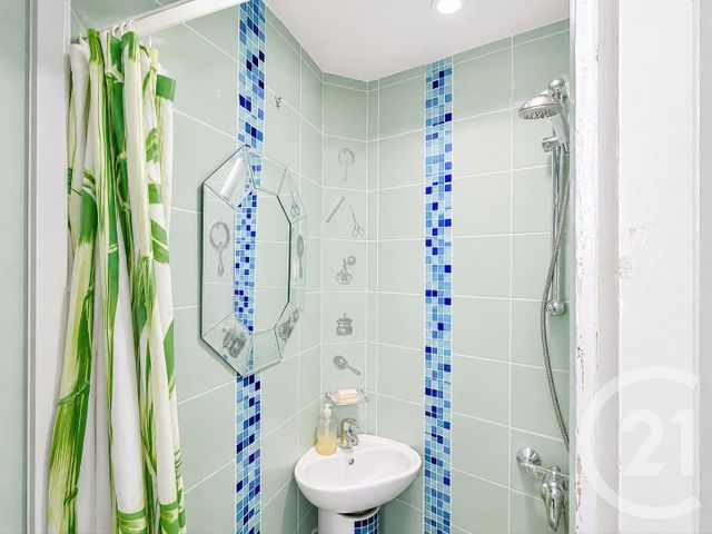 Appartement F1 à vendre - 1 pièce - 14.0 m2 - PARIS - 75018 - ILE-DE-FRANCE - Century 21 Les Abbesses
