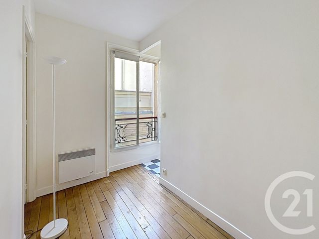 Appartement à vendre - 2 pièces - 29.0 m2 - PARIS - 75018 - ILE-DE-FRANCE - Century 21 Les Abbesses