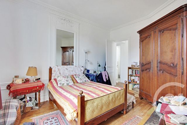 Appartement F4 à vendre - 4 pièces - 64.0 m2 - PARIS - 75018 - ILE-DE-FRANCE - Century 21 Les Abbesses