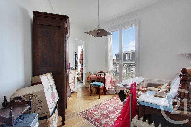 Appartement F4 à vendre - 4 pièces - 64.0 m2 - PARIS - 75018 - ILE-DE-FRANCE - Century 21 Les Abbesses
