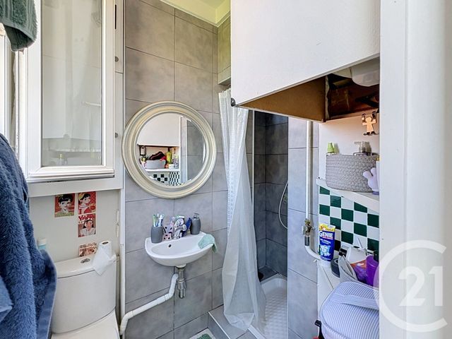 Appartement F2 à vendre - 2 pièces - 23.0 m2 - PARIS - 75018 - ILE-DE-FRANCE - Century 21 Les Abbesses