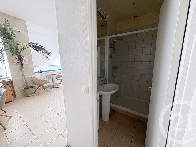 divers à vendre - 66.0 m2 - PARIS - 75018 - ILE-DE-FRANCE - Century 21 Les Abbesses