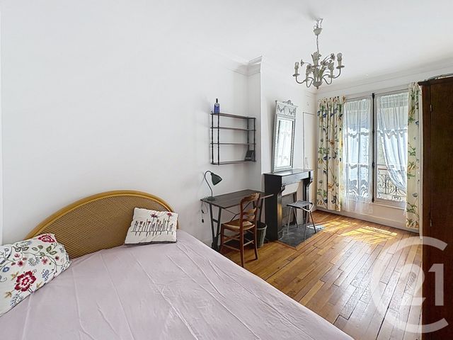 Appartement F2 à vendre - 2 pièces - 32.0 m2 - PARIS - 75018 - ILE-DE-FRANCE - Century 21 Les Abbesses