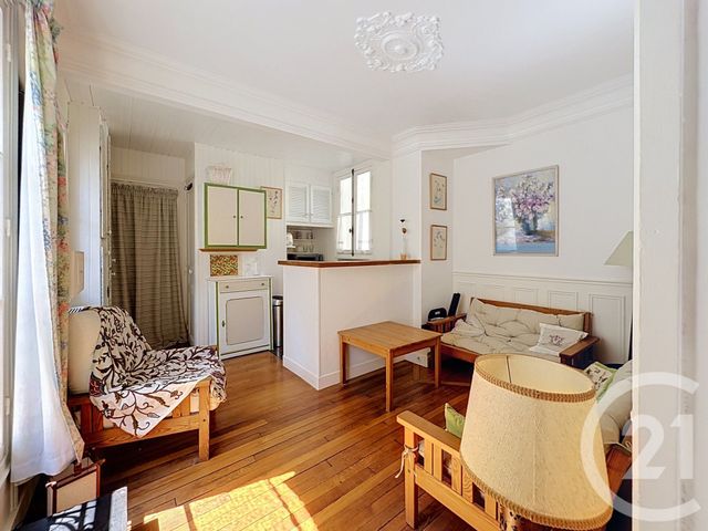 Appartement F2 à vendre - 2 pièces - 32.0 m2 - PARIS - 75018 - ILE-DE-FRANCE - Century 21 Les Abbesses