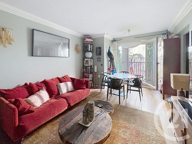 Appartement F2 à vendre - 2 pièces - 44.0 m2 - PARIS - 75018 - ILE-DE-FRANCE - Century 21 Les Abbesses
