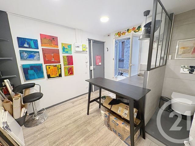 Appartement F1 à vendre - 1 pièce - 10.0 m2 - PARIS - 75018 - ILE-DE-FRANCE - Century 21 Les Abbesses