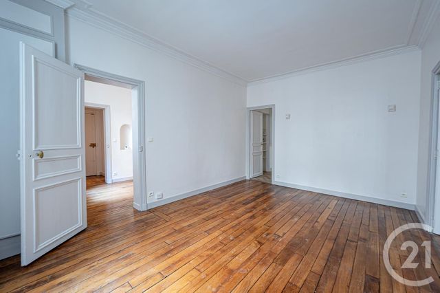 Appartement F3 à vendre - 3 pièces - 58.0 m2 - PARIS - 75018 - ILE-DE-FRANCE - Century 21 Les Abbesses