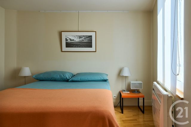 Appartement F2 à vendre - 2 pièces - 30.0 m2 - PARIS - 75018 - ILE-DE-FRANCE - Century 21 Les Abbesses