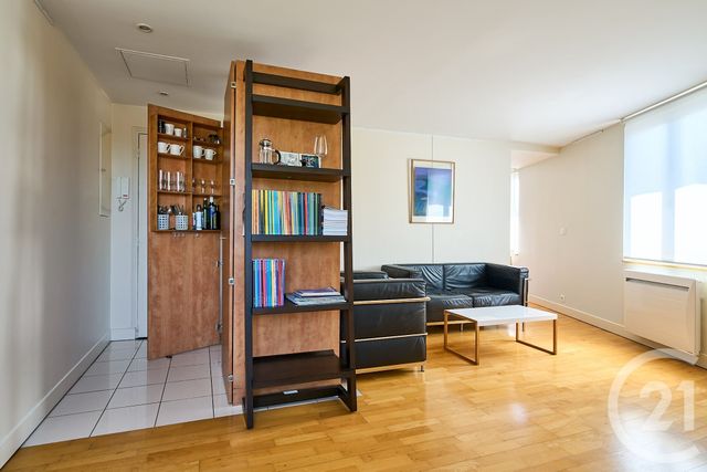 Appartement F2 à vendre - 2 pièces - 30.0 m2 - PARIS - 75018 - ILE-DE-FRANCE - Century 21 Les Abbesses