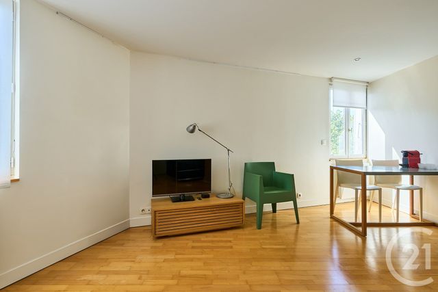 Appartement F2 à vendre - 2 pièces - 30.0 m2 - PARIS - 75018 - ILE-DE-FRANCE - Century 21 Les Abbesses