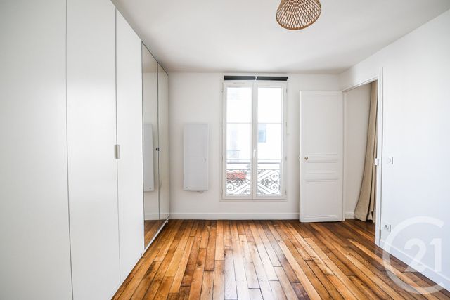 Appartement F2 à vendre - 2 pièces - 44.5 m2 - PARIS - 75018 - ILE-DE-FRANCE - Century 21 Les Abbesses