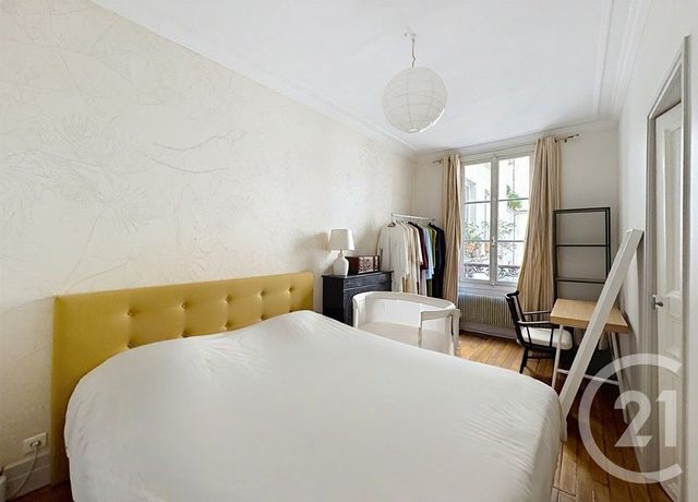 Appartement F3 à vendre - 3 pièces - 58.0 m2 - PARIS - 75018 - ILE-DE-FRANCE - Century 21 Les Abbesses