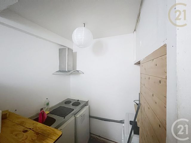 Appartement F1 à vendre - 1 pièce - 18.0 m2 - PARIS - 75018 - ILE-DE-FRANCE - Century 21 Les Abbesses