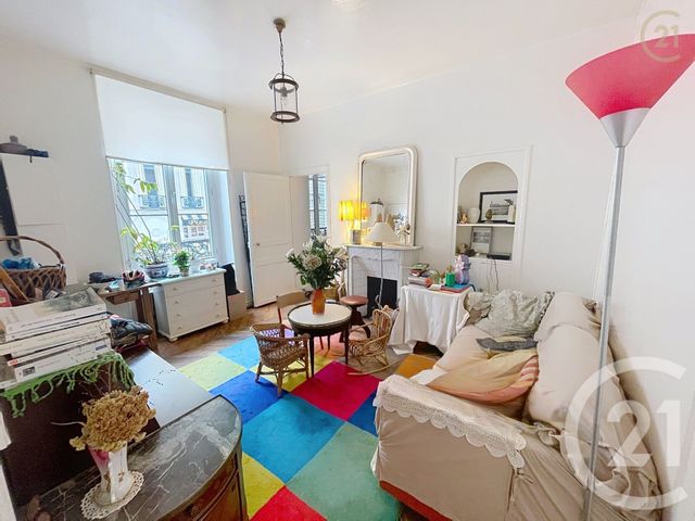 Appartement F4 à vendre - 4 pièces - 67.64 m2 - PARIS - 75009 - ILE-DE-FRANCE - Century 21 Les Abbesses