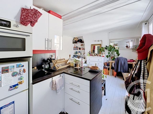 Appartement F1 à vendre - 1 pièce - 21.0 m2 - PARIS - 75018 - ILE-DE-FRANCE - Century 21 Les Abbesses