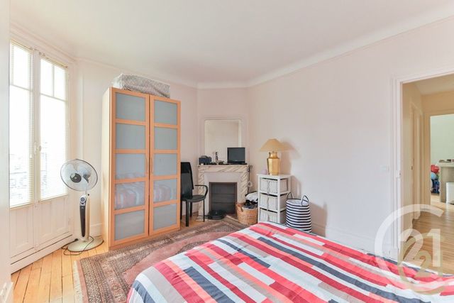 Appartement à vendre - 5 pièces - 102.0 m2 - PARIS - 75018 - ILE-DE-FRANCE - Century 21 Les Abbesses