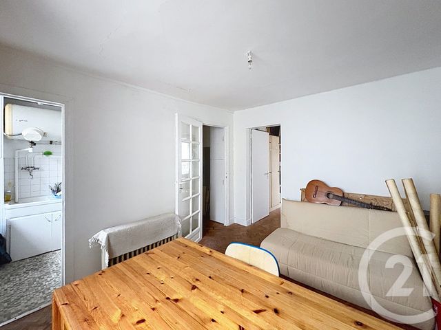 Appartement F2 à vendre - 2 pièces - 30.0 m2 - PARIS - 75018 - ILE-DE-FRANCE - Century 21 Les Abbesses