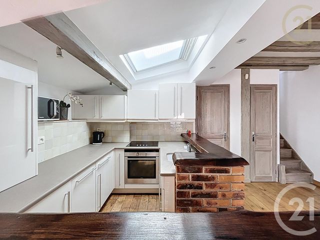 Appartement F2 à vendre - 2 pièces - 47.0 m2 - PARIS - 75018 - ILE-DE-FRANCE - Century 21 Les Abbesses